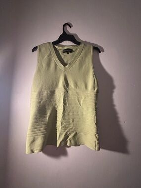 Catherine Malandrino Pale Lime V-Neck Sleeveless Knit Tank